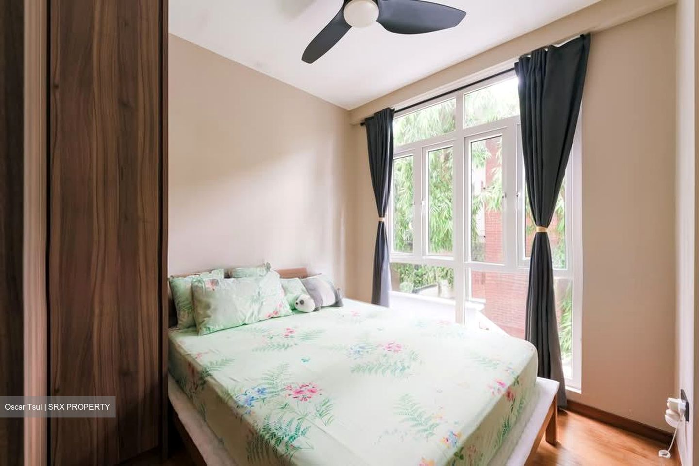 Phillips Avenue (D19), Terrace #565897251